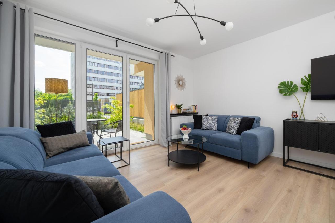 Miedziana 6 & 18 Apartment With Free Garage Wroclaw By Renters Exterior foto