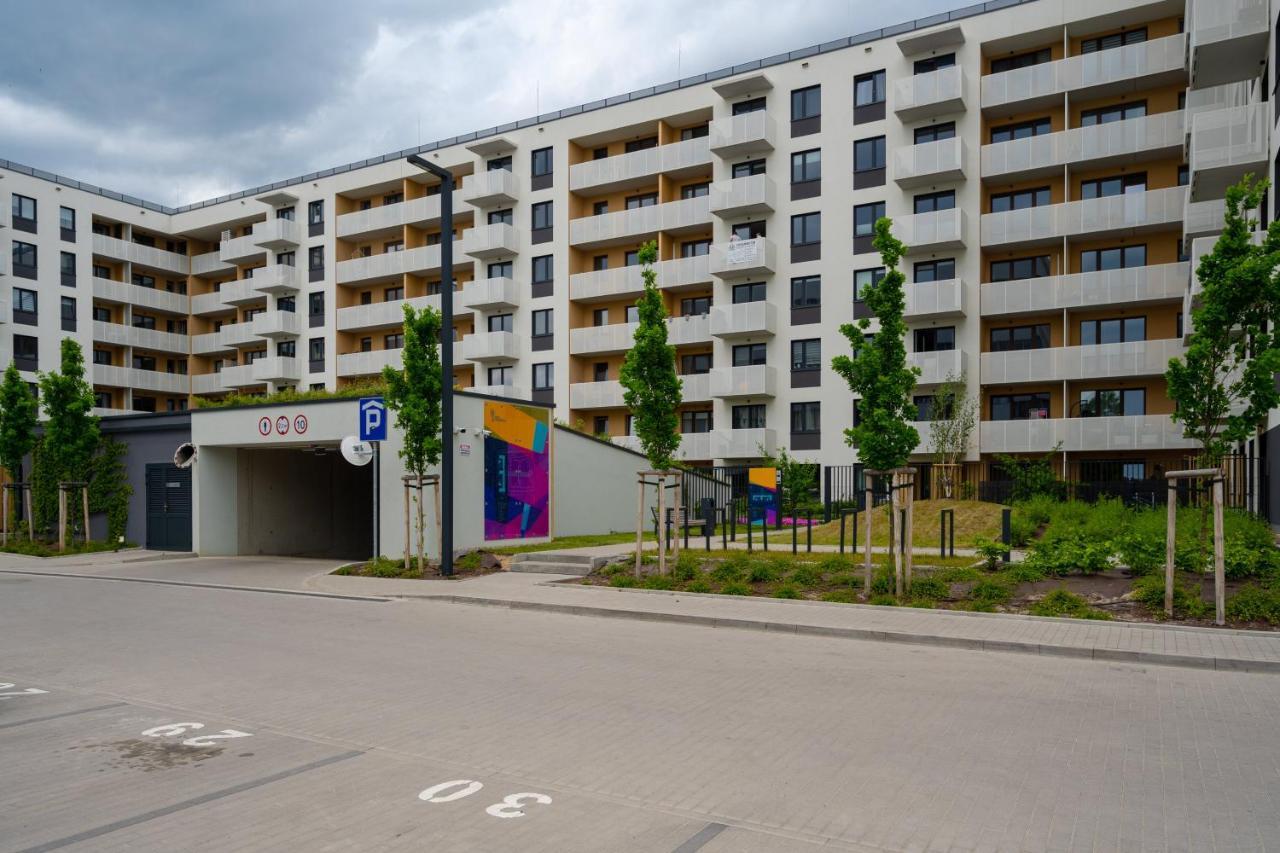 Miedziana 6 & 18 Apartment With Free Garage Wroclaw By Renters Exterior foto