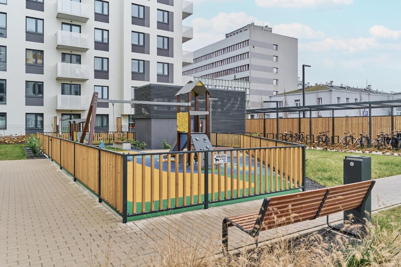 Miedziana 6 & 18 Apartment With Free Garage Wroclaw By Renters Exterior foto