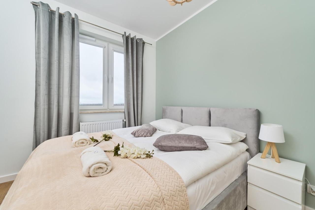 Miedziana 6 & 18 Apartment With Free Garage Wroclaw By Renters Exterior foto