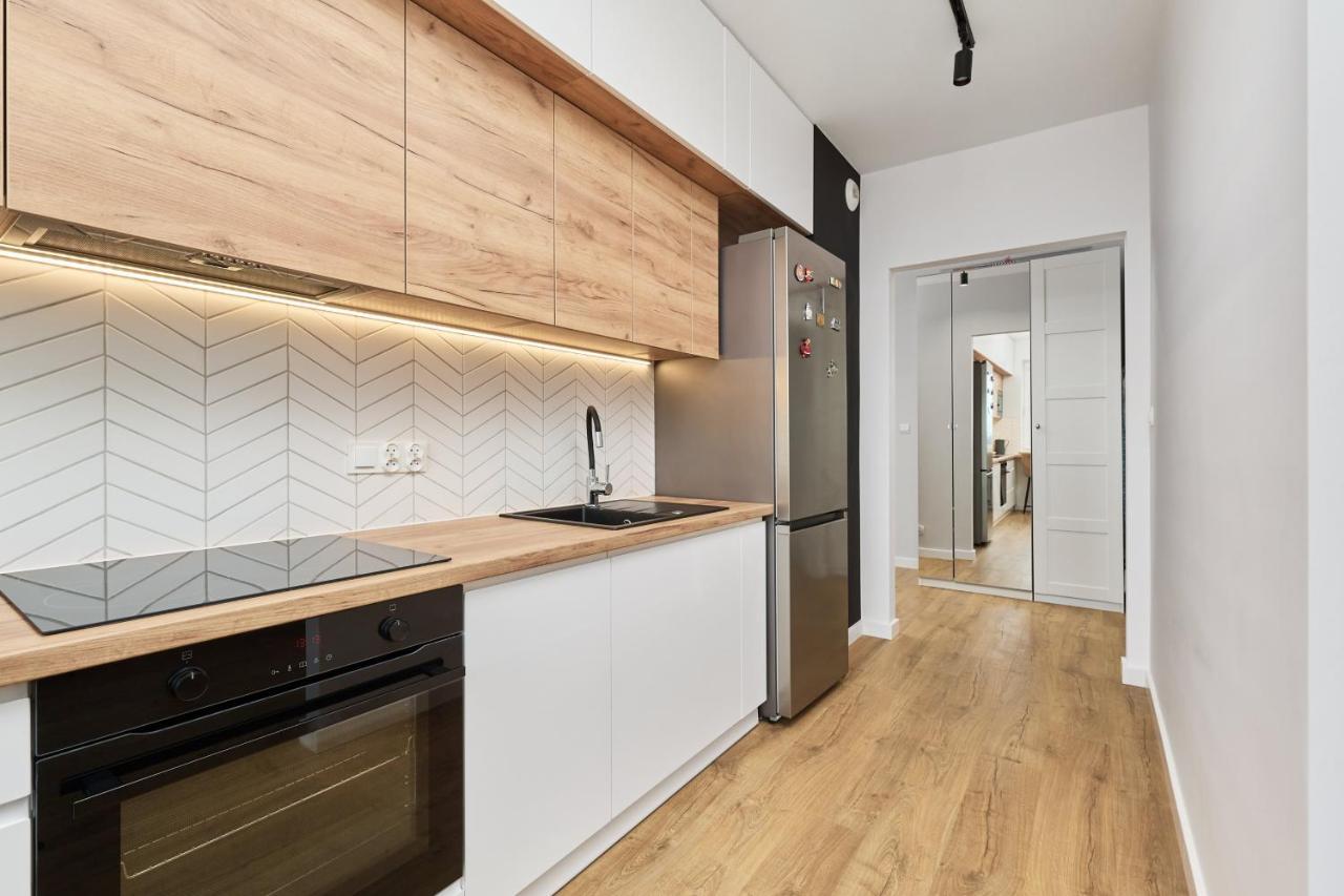 Miedziana 6 & 18 Apartment With Free Garage Wroclaw By Renters Exterior foto